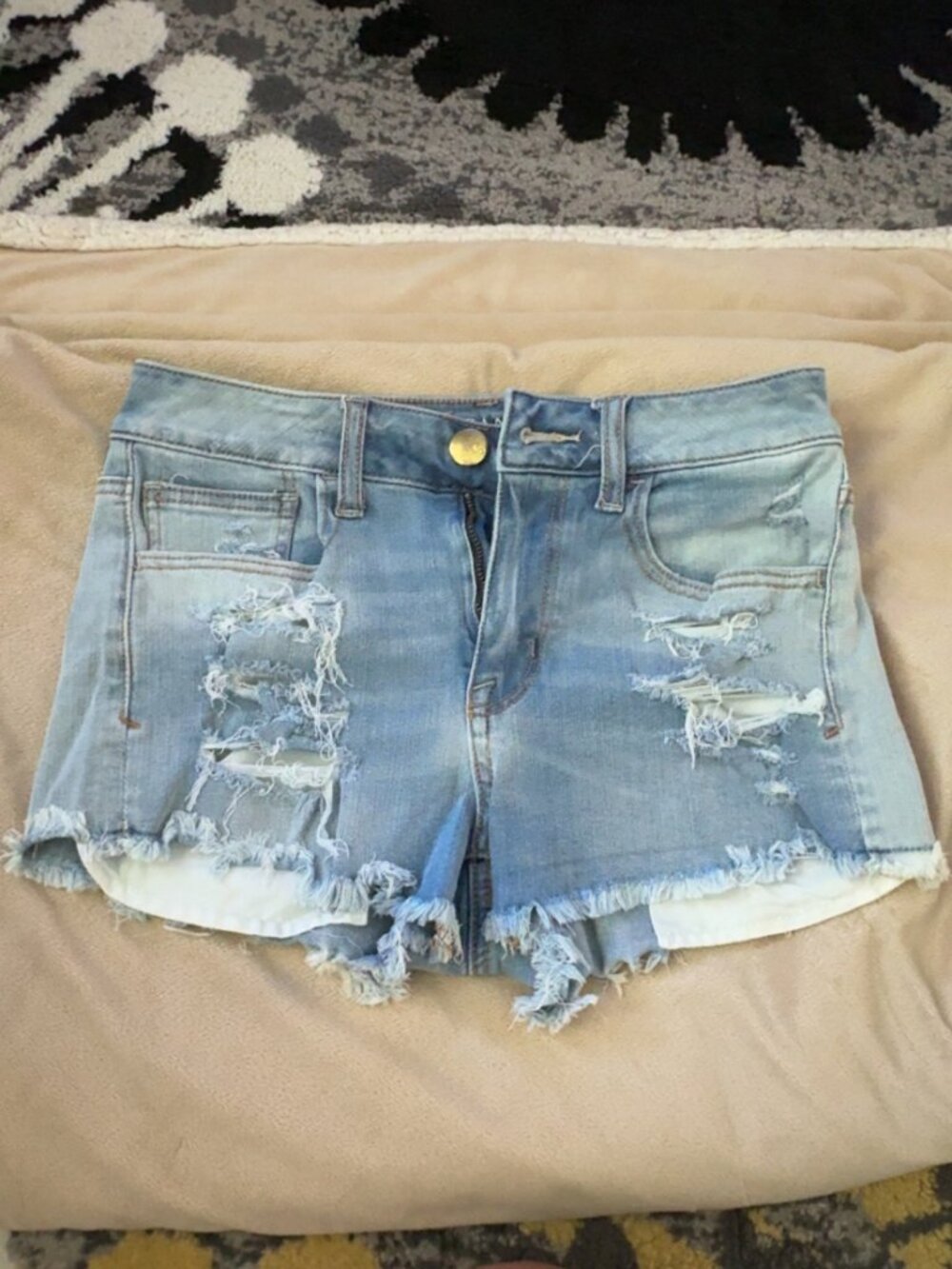 AE Hi wasited shortie jean shorts